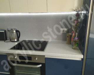 Фото Радиусная столешница и стеновая панель для кухни из искусственного камня  LG HI-MACS